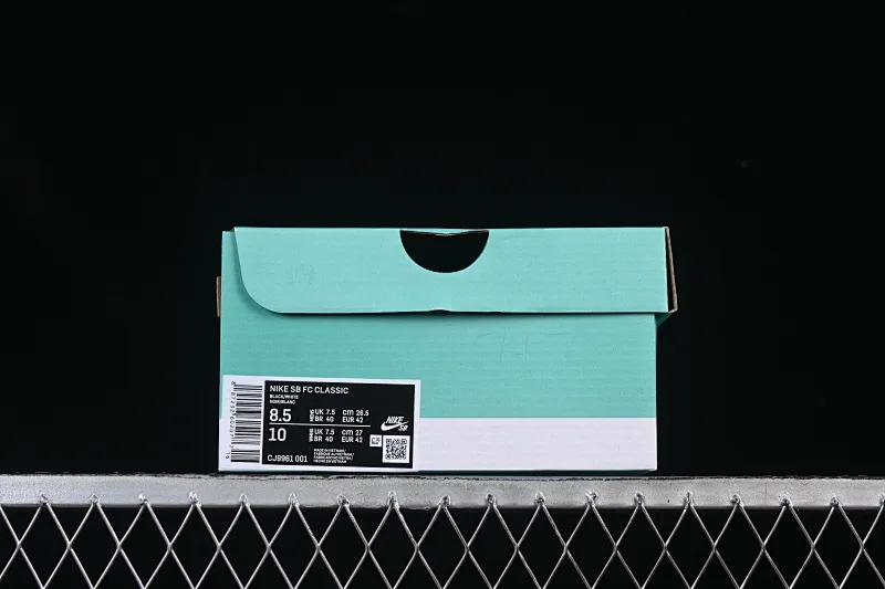 All categories Nk SB Dunk series Nike SB Fc Classic campus sneakers Nike SB Fc Classic Nike autumn and winter campus casual sneakers CJ9961-001
